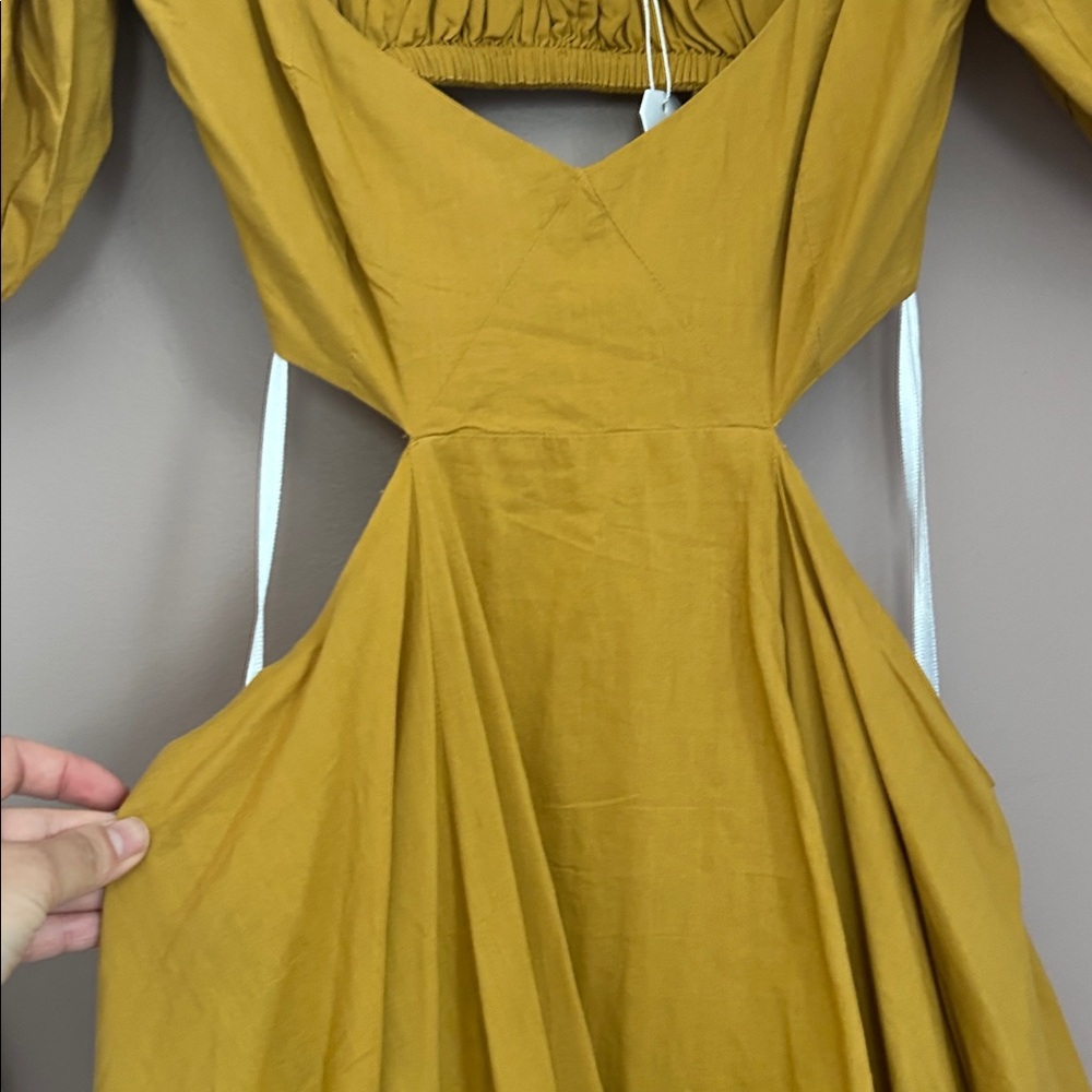 NWT Chakeris Charleston Yellow Flowy Cut out Maxi Dress Off the Shoulder Size S - Picture 11 of 15